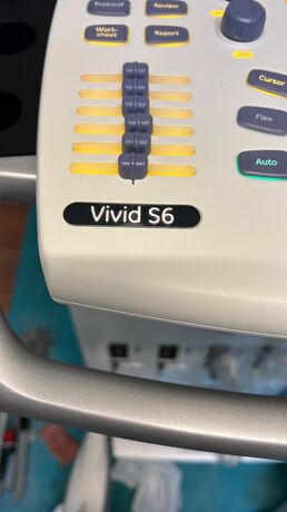 echographe cardiaque Vivid S6 reconditionné