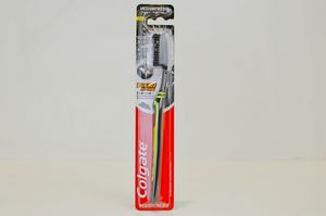 C2052 COLGATE Brosse à Dent Double Action Medium (120p)